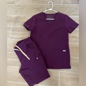 Figs Deep Purple Scrub Set